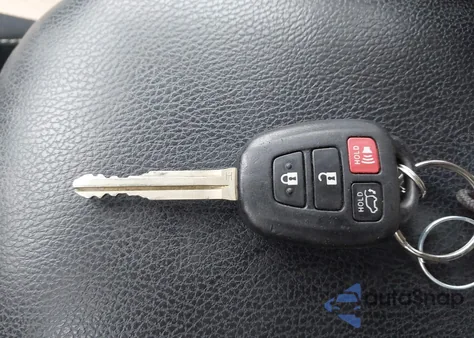 2016 Toyota Rav4 Xle from USA, damaged, VIN 2T3RFREV8GW440178